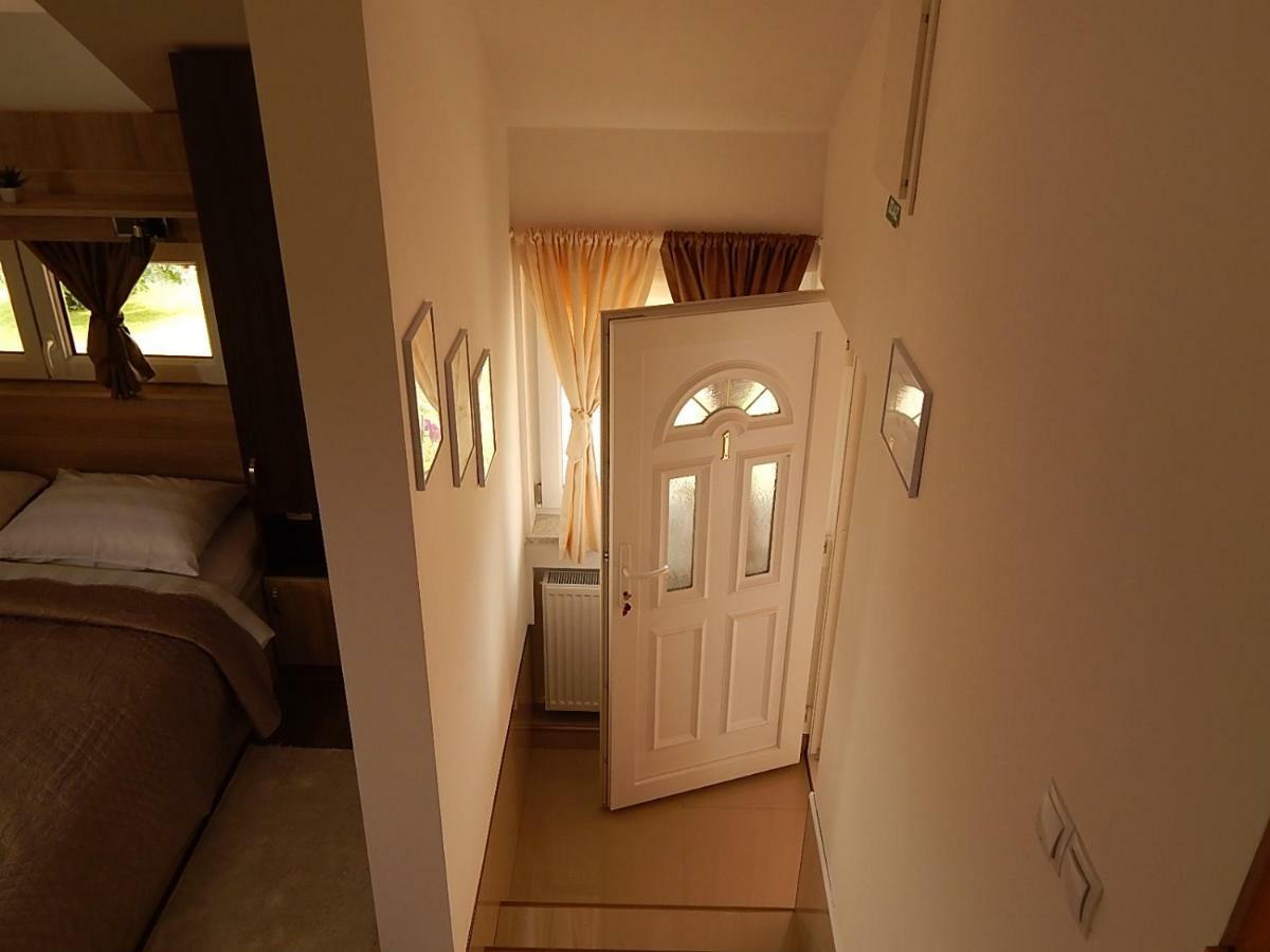 Studio Apartman Lakasa Rakovica Dış mekan fotoğraf