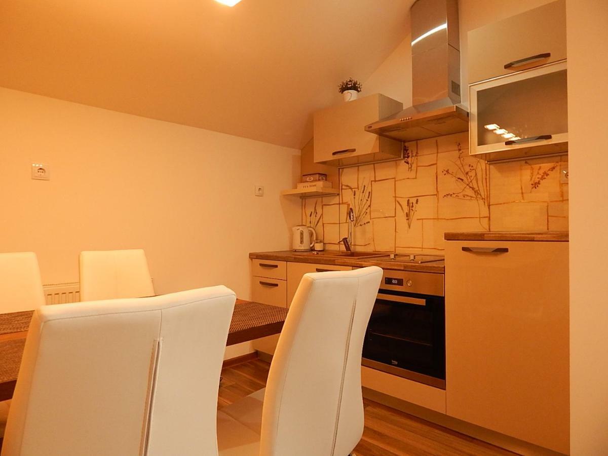 Studio Apartman Lakasa Rakovica Dış mekan fotoğraf